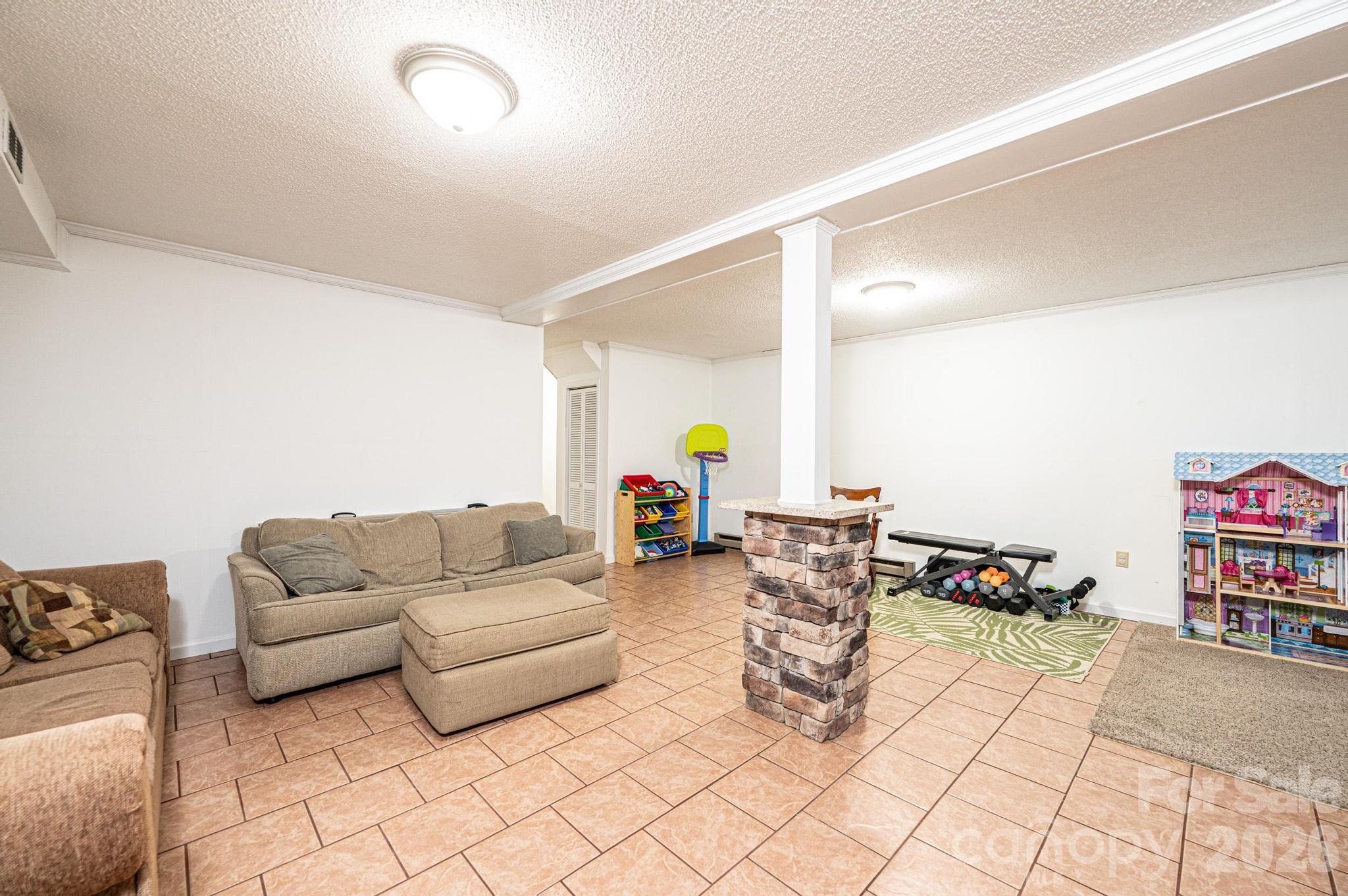 1109 34th St Lane Northeast Conover, NC 28613 - Photo 18 of 23