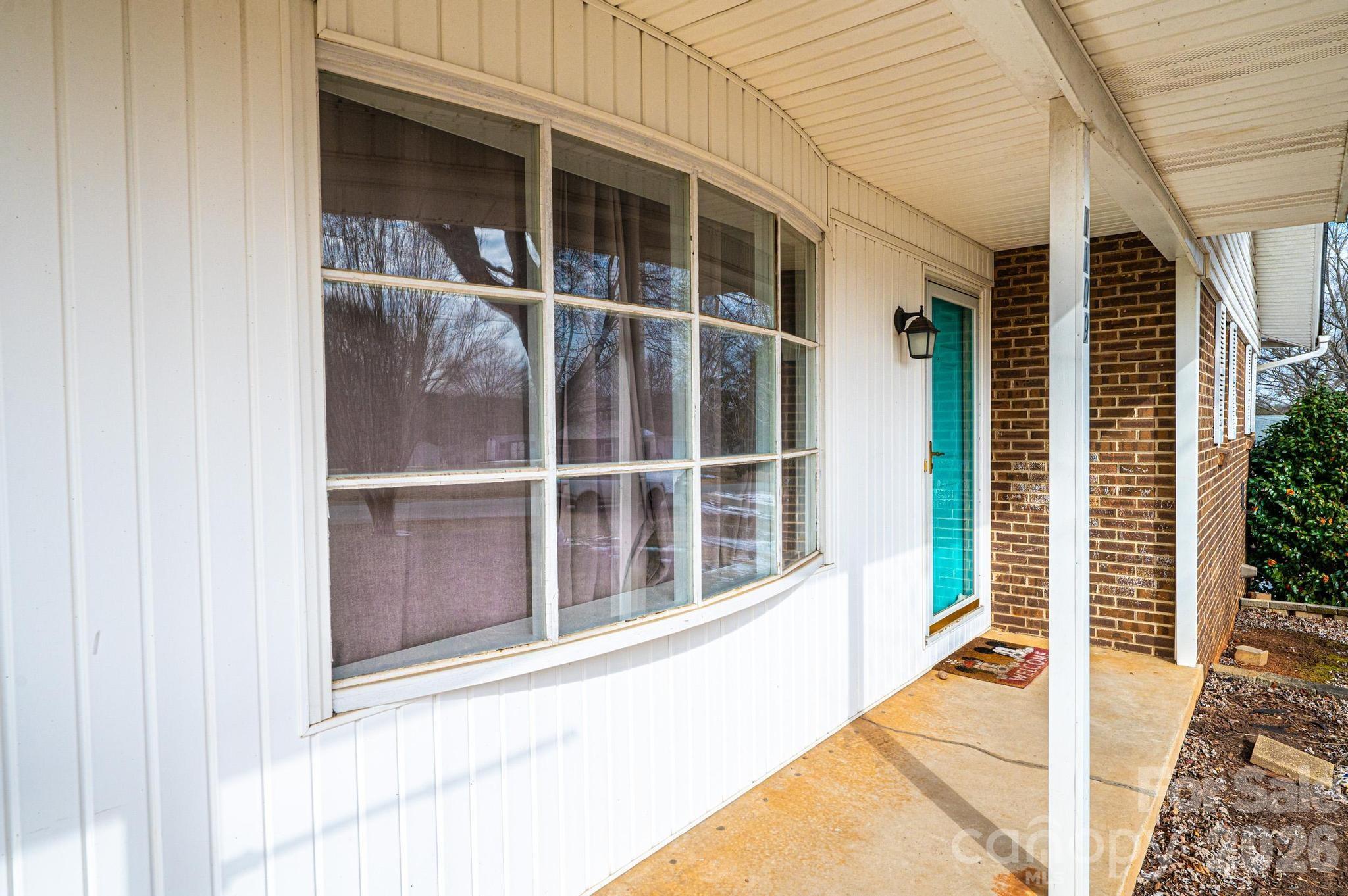 1109 34th St Lane Northeast Conover, NC 28613 - Photo 3 of 23