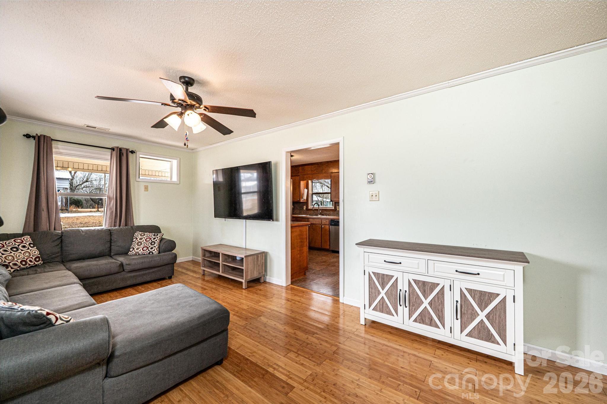 1109 34th St Lane Northeast Conover, NC 28613 - Photo 4 of 23