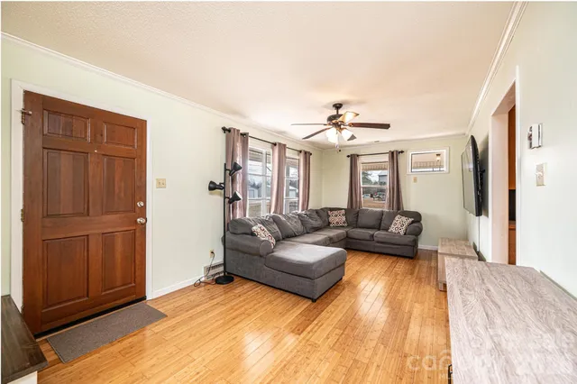 $229,900 | 1109 34th St Lane Northeast, Conover, NC 28613