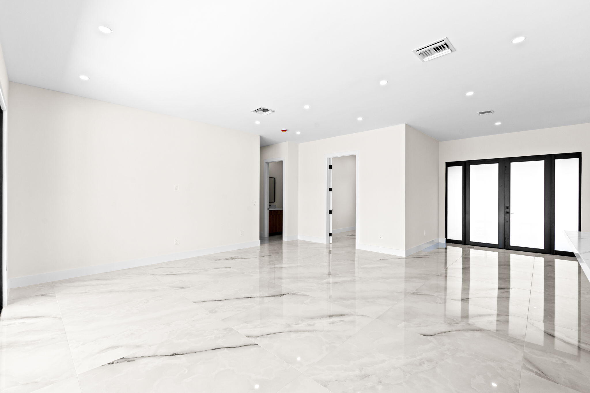 16818 78th Road North The Acreage, FL 33470 - Photo 11 of 75 6-web-or-mls-A7409386