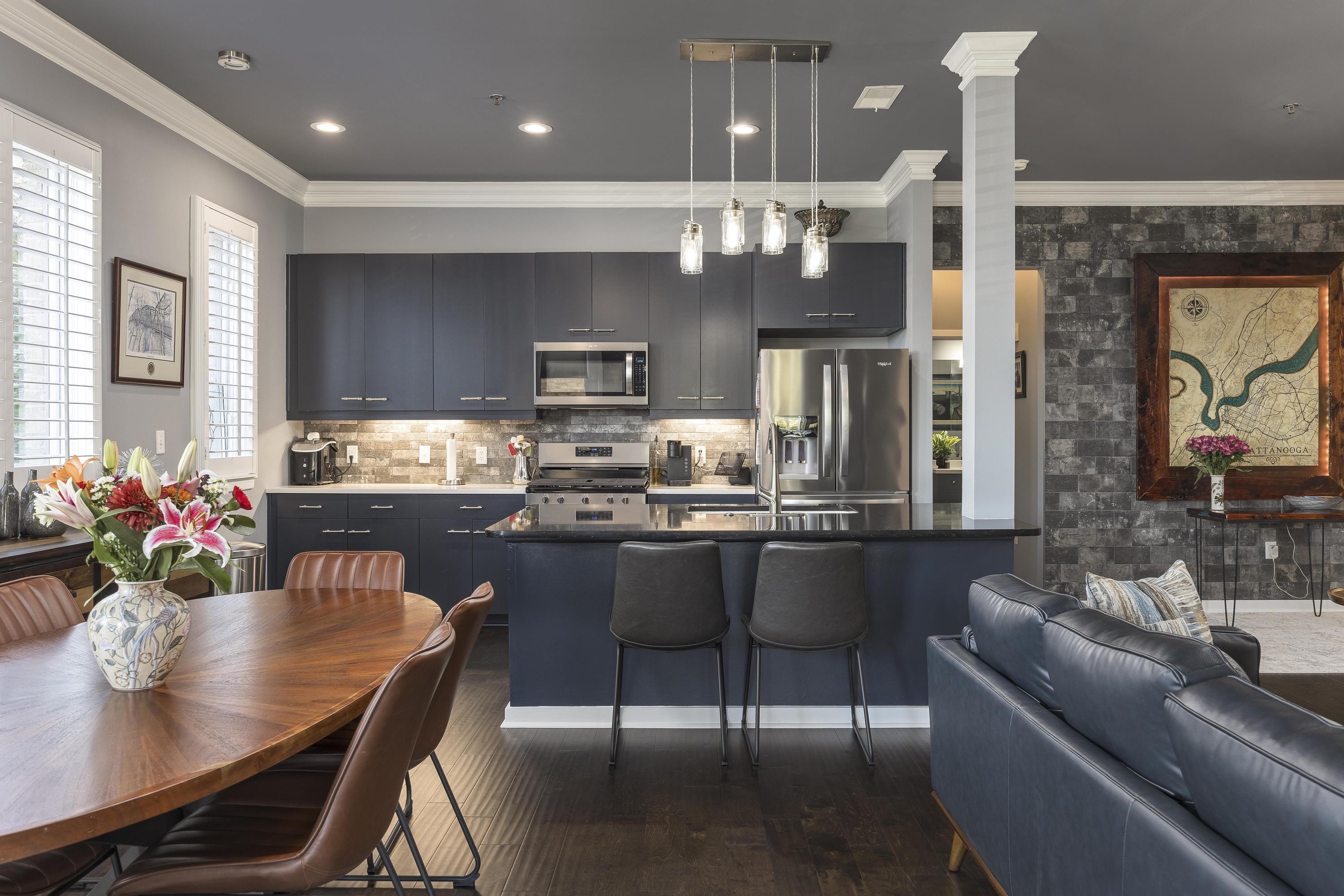 200 Manufacturers Road, Unit 348 Chattanooga, TN 37405 - Photo 11 of 46 Impeccable Care