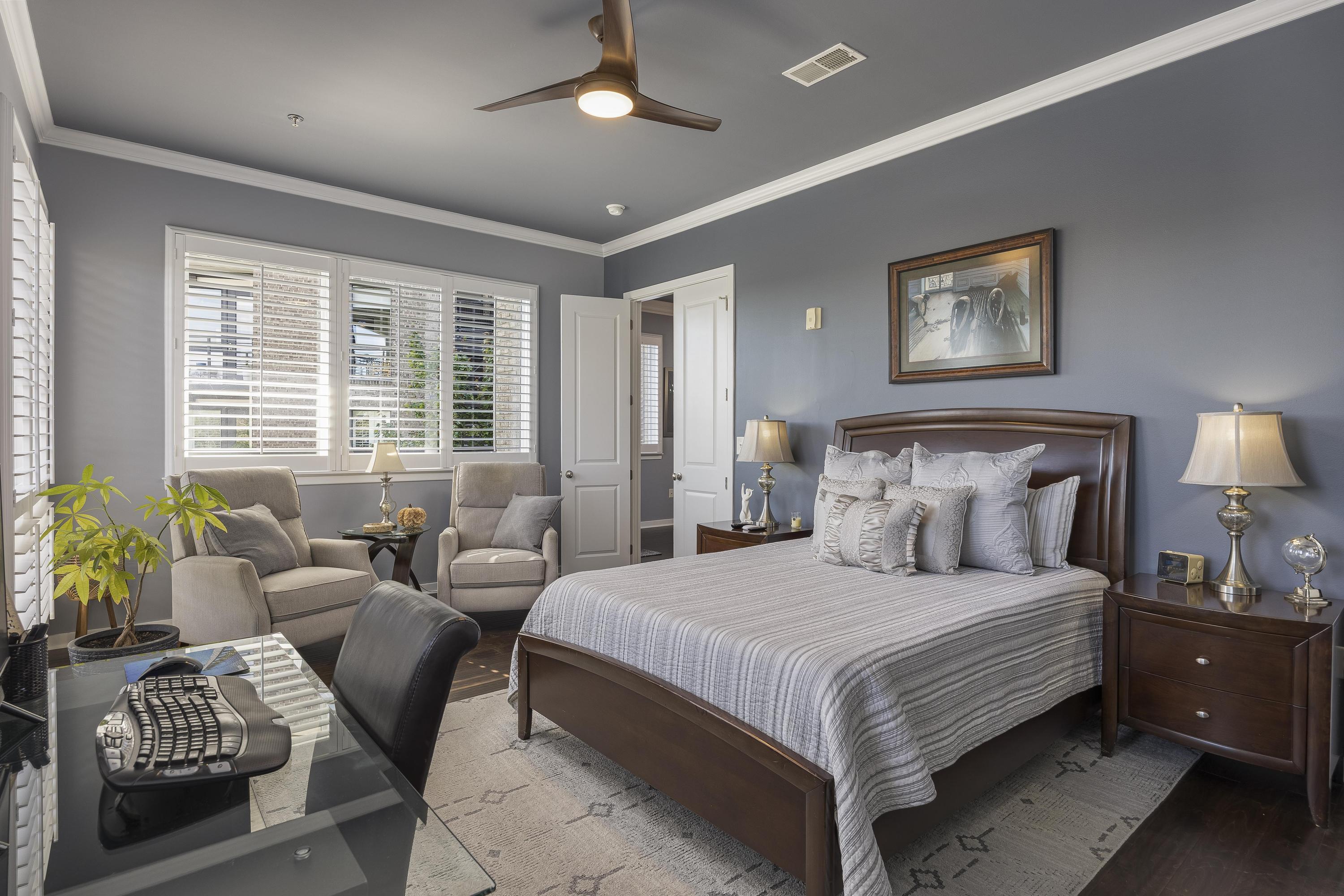 200 Manufacturers Road, Unit 348 Chattanooga, TN 37405 - Photo 15 of 46 Crown Molding Throughout