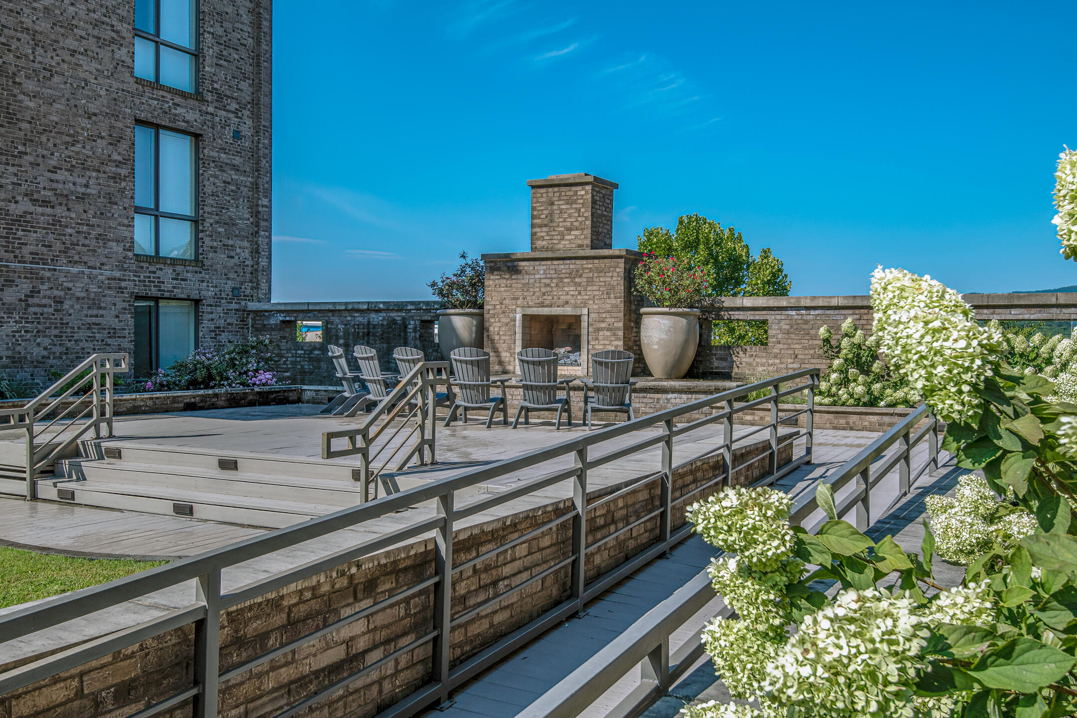 200 Manufacturers Road, Unit 348 Chattanooga, TN 37405 - Photo 44 of 46 Outdoor Social Deck