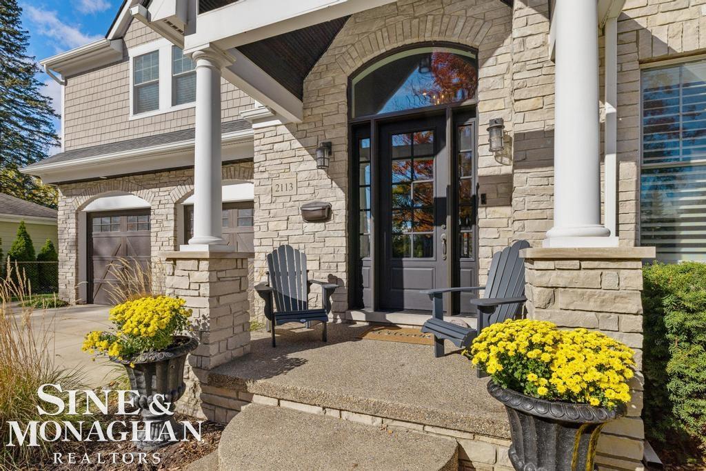 2113 Yorkshire Road Birmingham, MI 48009 - Photo 2 of 84