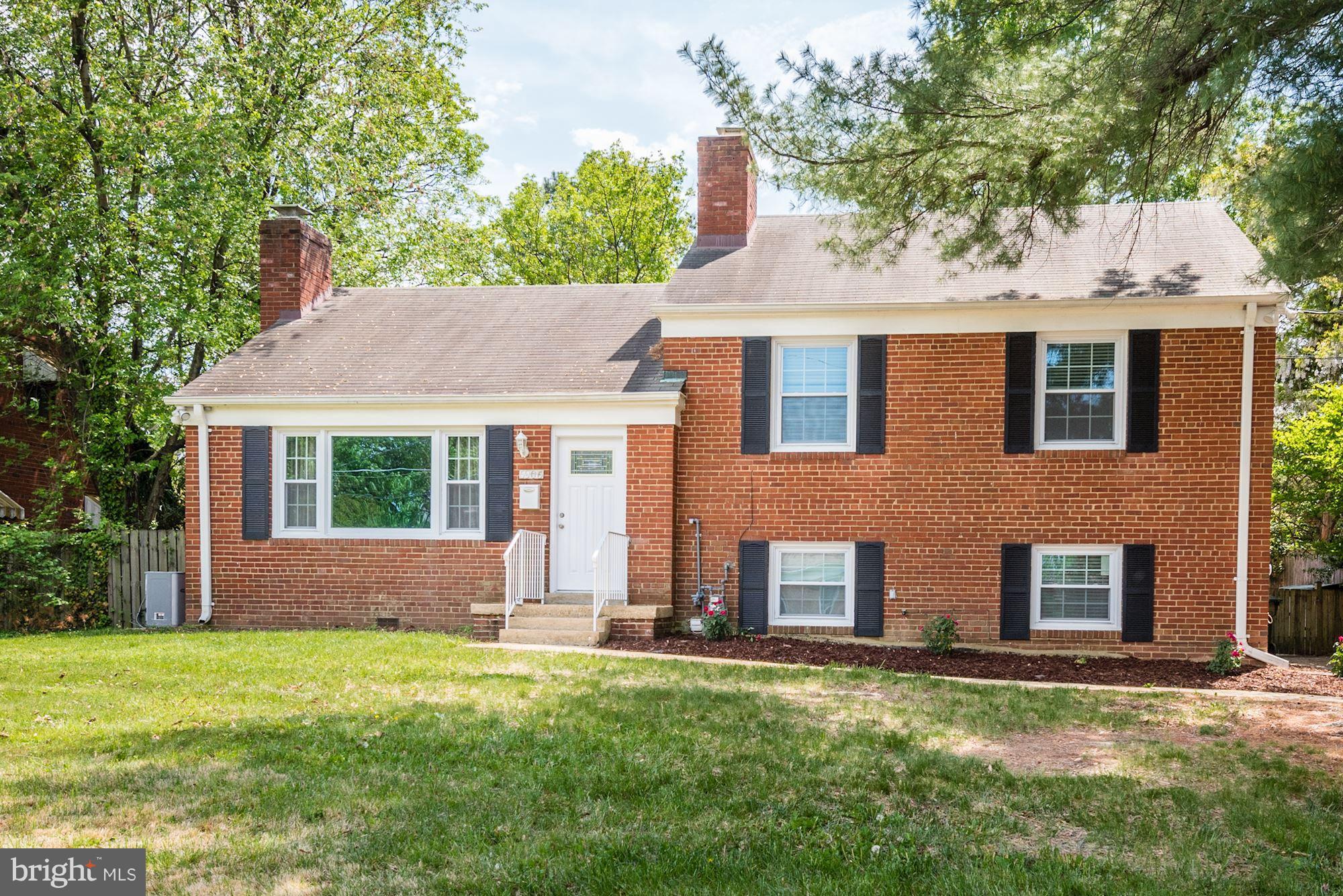 6906 Edgerton Lane Springfield, VA 22150 - Photo 1 of 30 Exterior (Front)