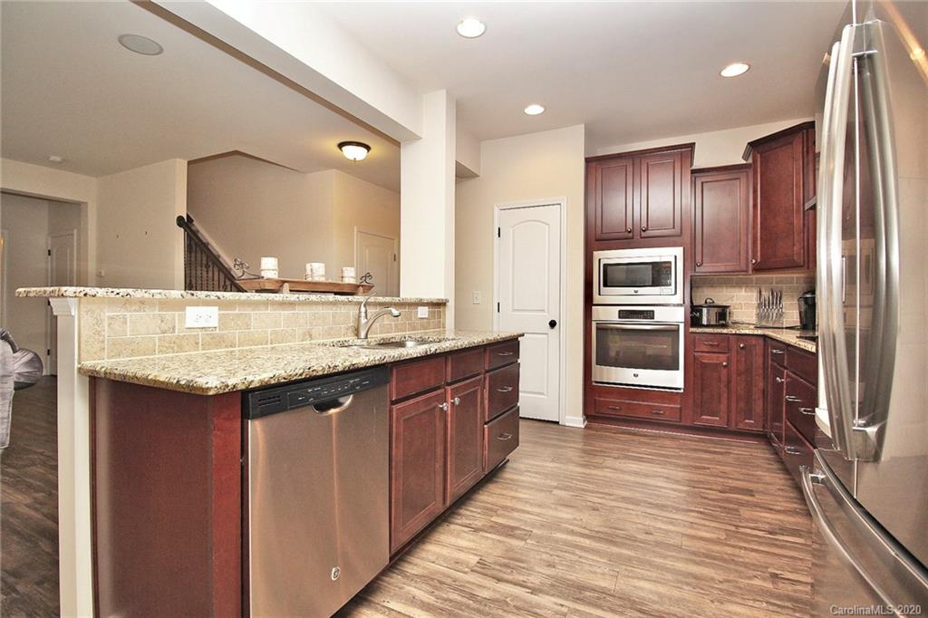 6423 Bluegill Road Charlotte, NC 28216 - Photo 13 of 42 Gallery Image 13