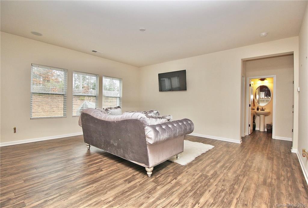 6423 Bluegill Road Charlotte, NC 28216 - Photo 17 of 42 Gallery Image 17