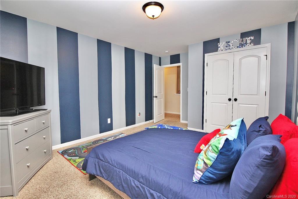 6423 Bluegill Road Charlotte, NC 28216 - Photo 35 of 42 Gallery Image 35