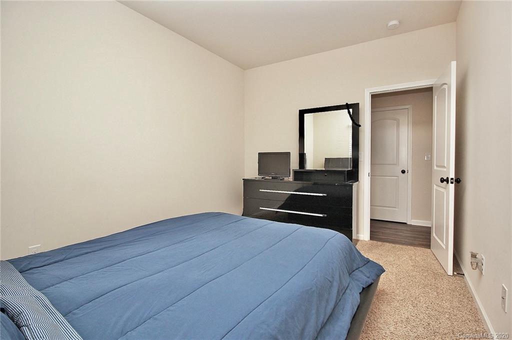 6423 Bluegill Road Charlotte, NC 28216 - Photo 8 of 42 Gallery Image 8