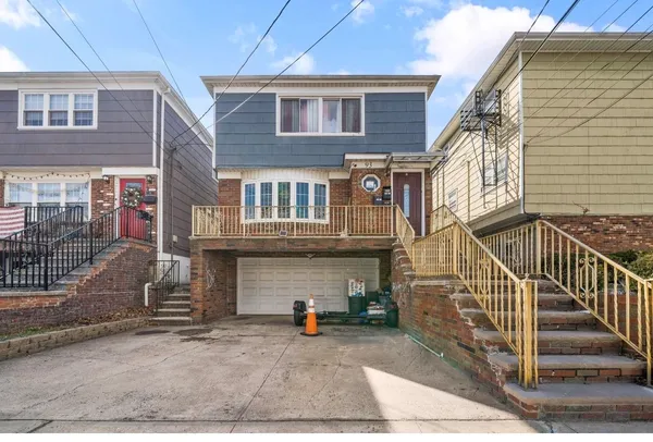 $3,600 | 93 Lord Avenue, Unit 1, Bayonne, NJ 07002