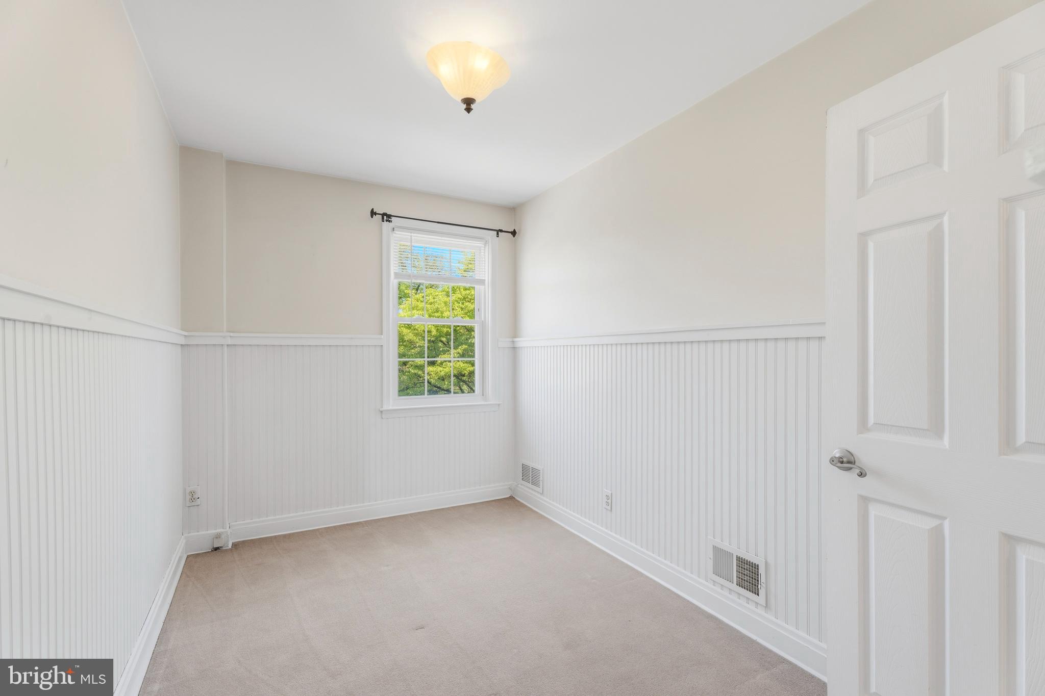 7037 Heathfield Road Baltimore, MD 21212 - Photo 22 of 44 Bedroom 1