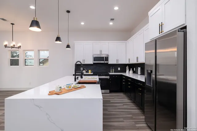 $495,000 | 1210 Fernwood Road, Fischer, TX 78623