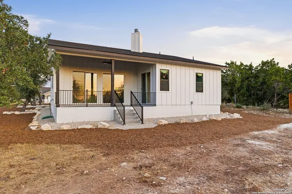 $485,000 | 1210 Fernwood Road, Fischer, TX 78623