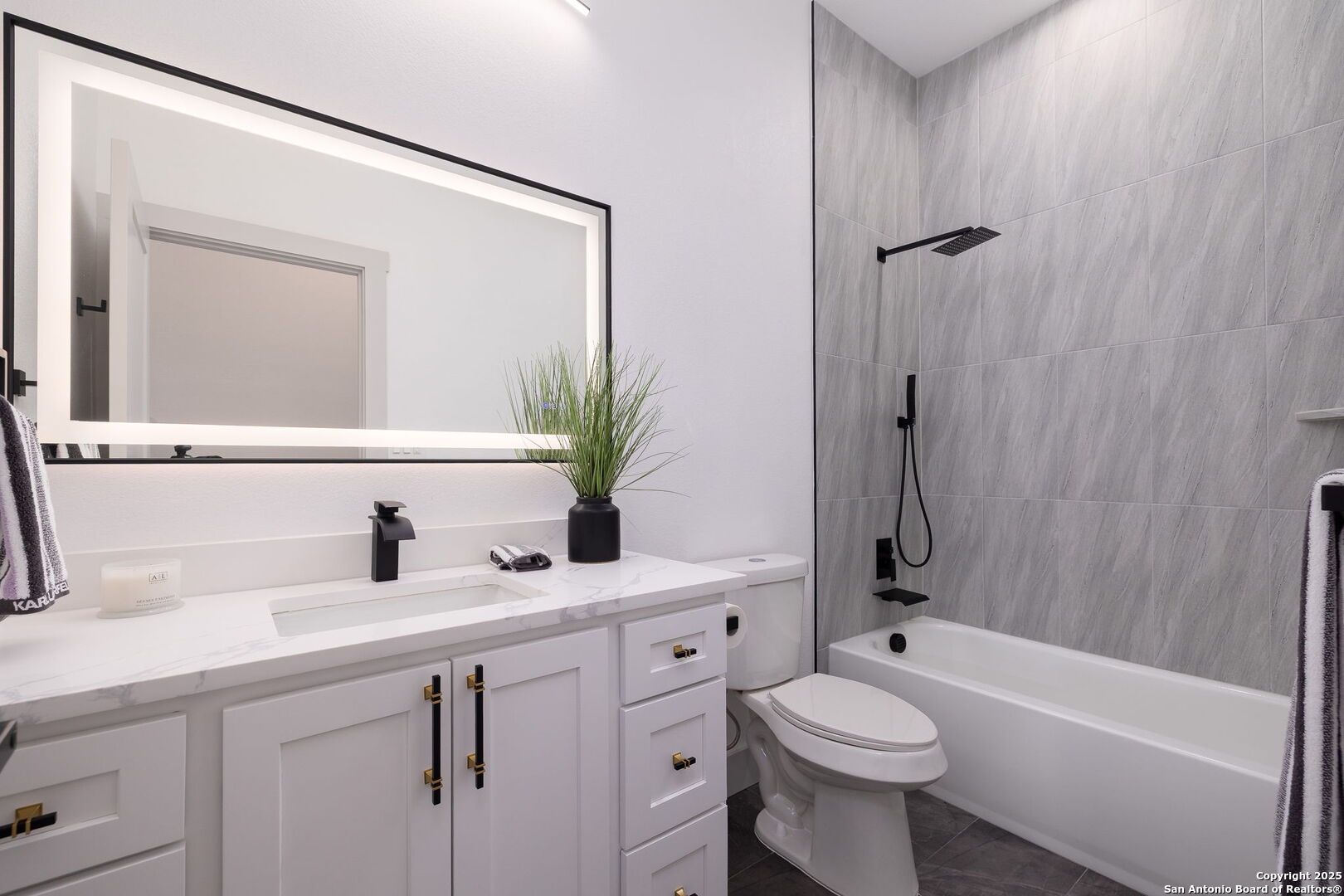 1210 Fernwood Road Fischer, TX 78623 - Photo 31 of 36 a bathroom with a sink a toilet and shower