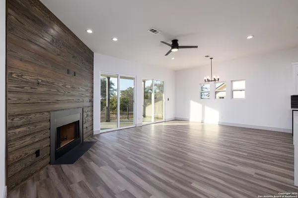 $485,000 | 1210 Fernwood Road, Fischer, TX 78623