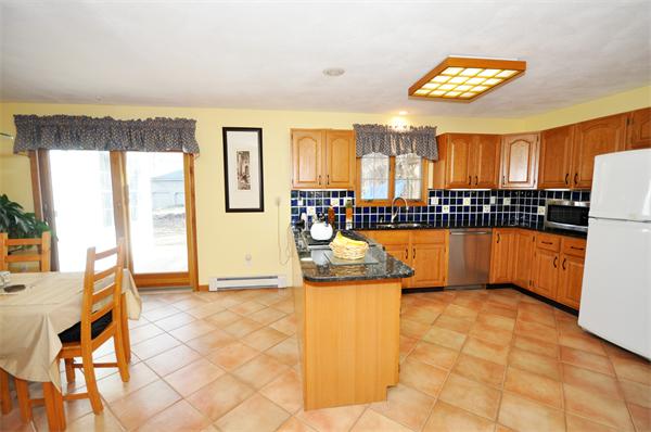 14 Putnam Road Acton, MA 01720 - Photo 8 of 25 Gallery Image 8