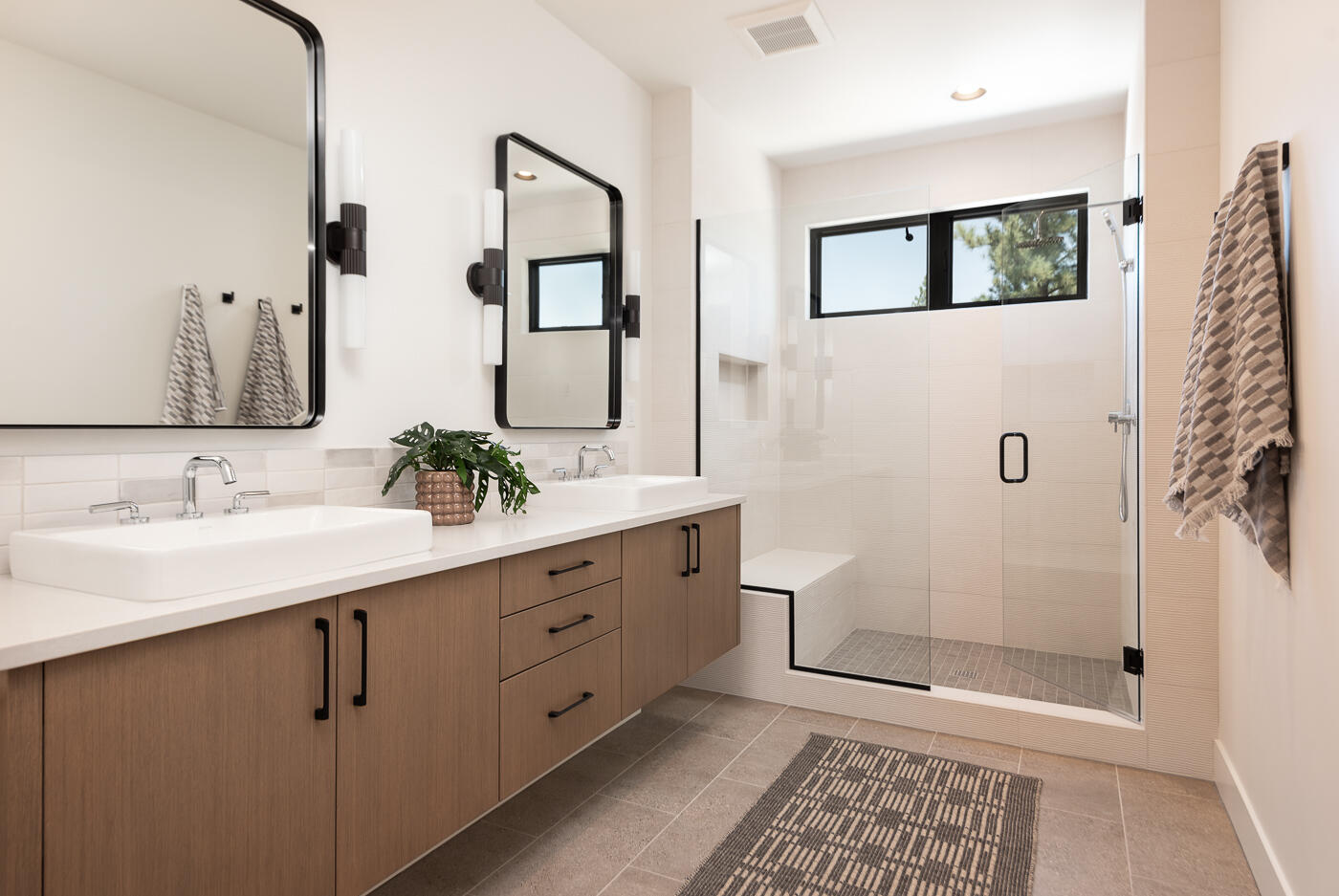 1172 Northwest Skyline Ranch Road, Unit LOT 127 Bend, OR 97703 - Photo 26 of 60 Primary Suite Bathroom