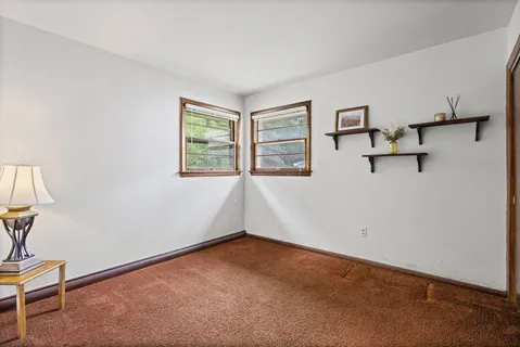 $230,000 | 626 Greenbriar Lane, Lindenhurst, IL 60046