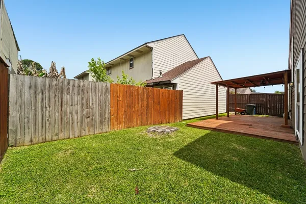 $1,800 | 9721 Debbie Lane, Houston, TX 77038