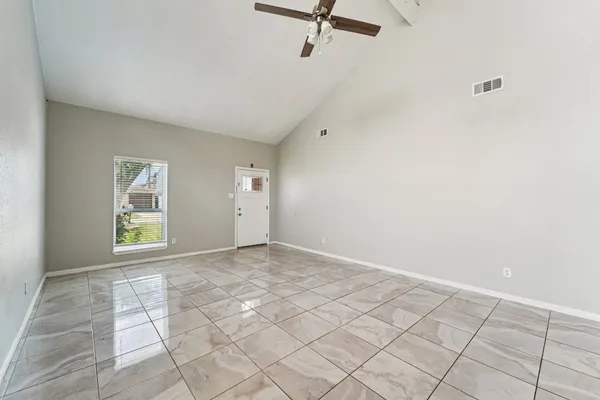 $1,800 | 9721 Debbie Lane, Houston, TX 77038