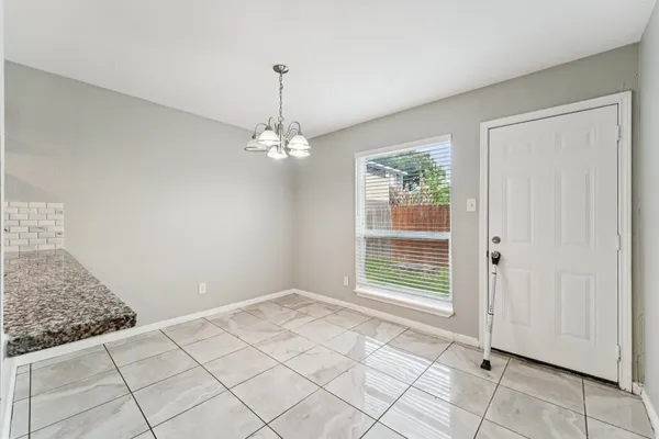 $1,800 | 9721 Debbie Lane, Houston, TX 77038