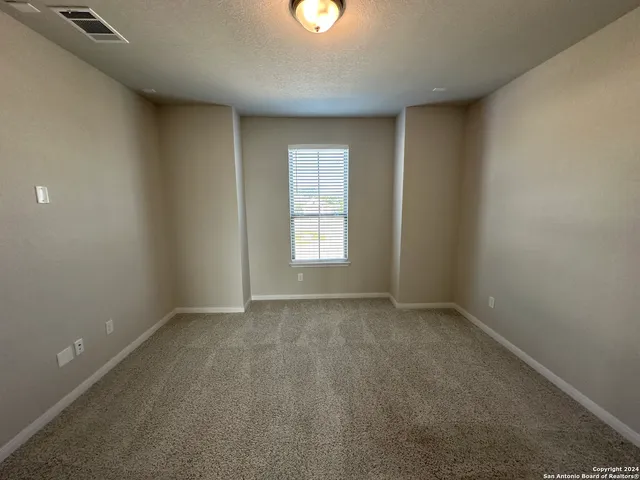 $3,195 | 102 Noble Woods, Boerne, TX 78006