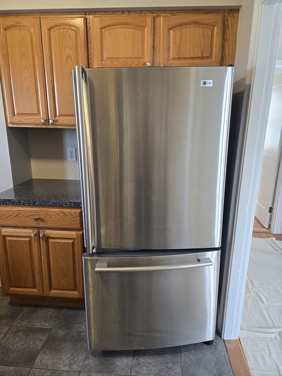 600 Charles Street, Unit 3 Fall River, MA 02724 - Photo 7 of 8