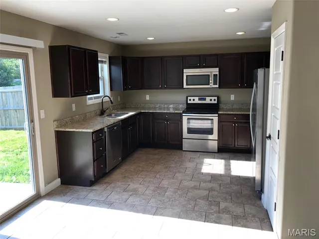 $2,000 | 114 Prairie Bluffs Drive, Wentzville, MO 63385