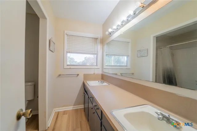 $299,999 | 702 Brookhollow Drive, Port Lavaca, TX 77979