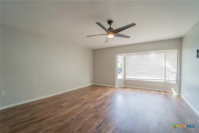 $299,999 | 702 Brookhollow Drive, Port Lavaca, TX 77979