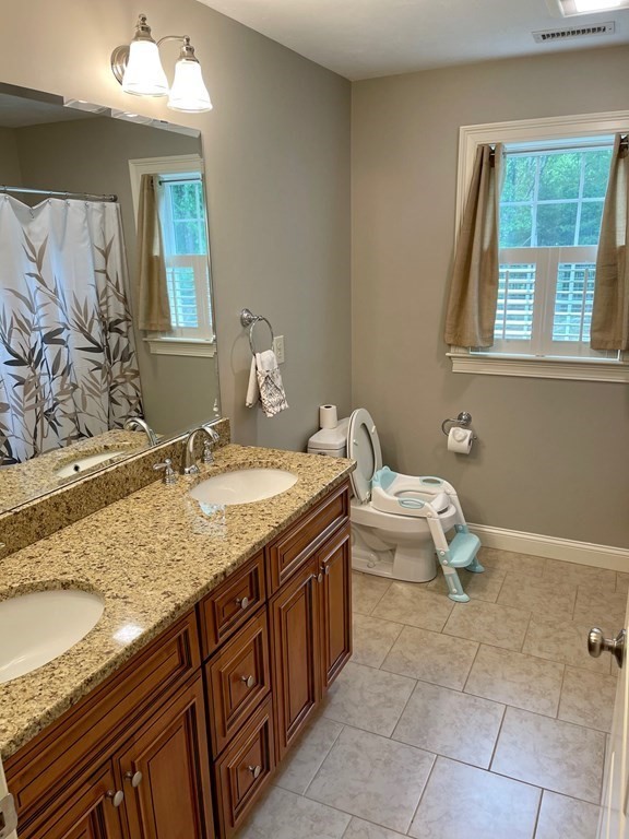 29 Clark Road Uxbridge, MA 01569 - Photo 17 of 22 Gallery Image 17
