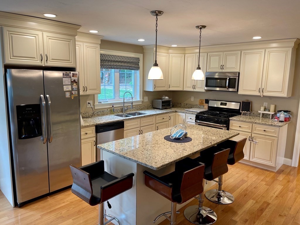 29 Clark Road Uxbridge, MA 01569 - Photo 9 of 22 Gallery Image 9