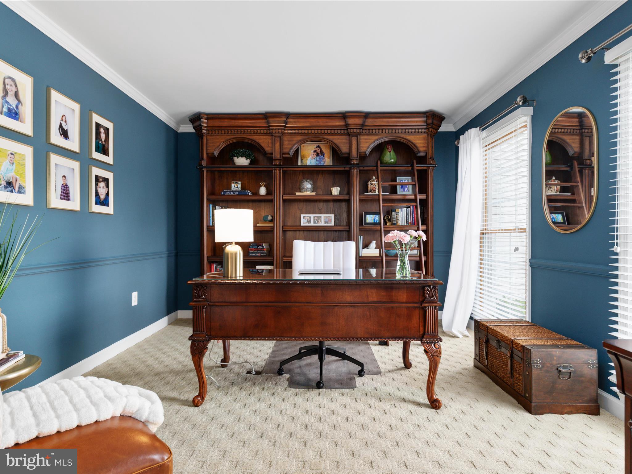 20299 Mustoe Place Ashburn, VA 20147 - Photo 6 of 45 a living room with furniture