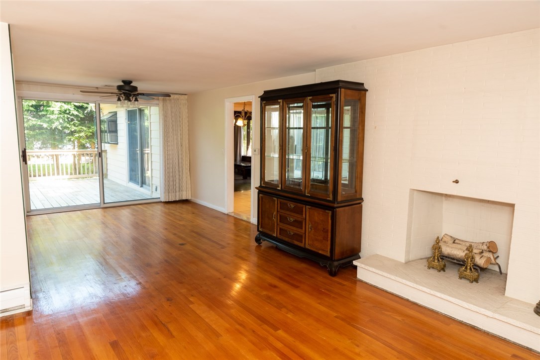 34 Hamden Road Cranston, RI 02920 - Photo 12 of 40 Gallery Image 12