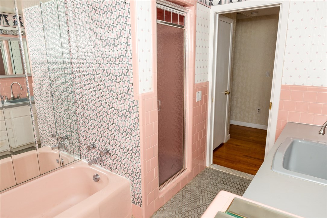 34 Hamden Road Cranston, RI 02920 - Photo 16 of 40 Gallery Image 16