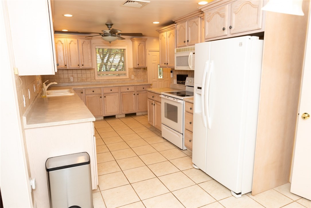 34 Hamden Road Cranston, RI 02920 - Photo 28 of 40 Gallery Image 28