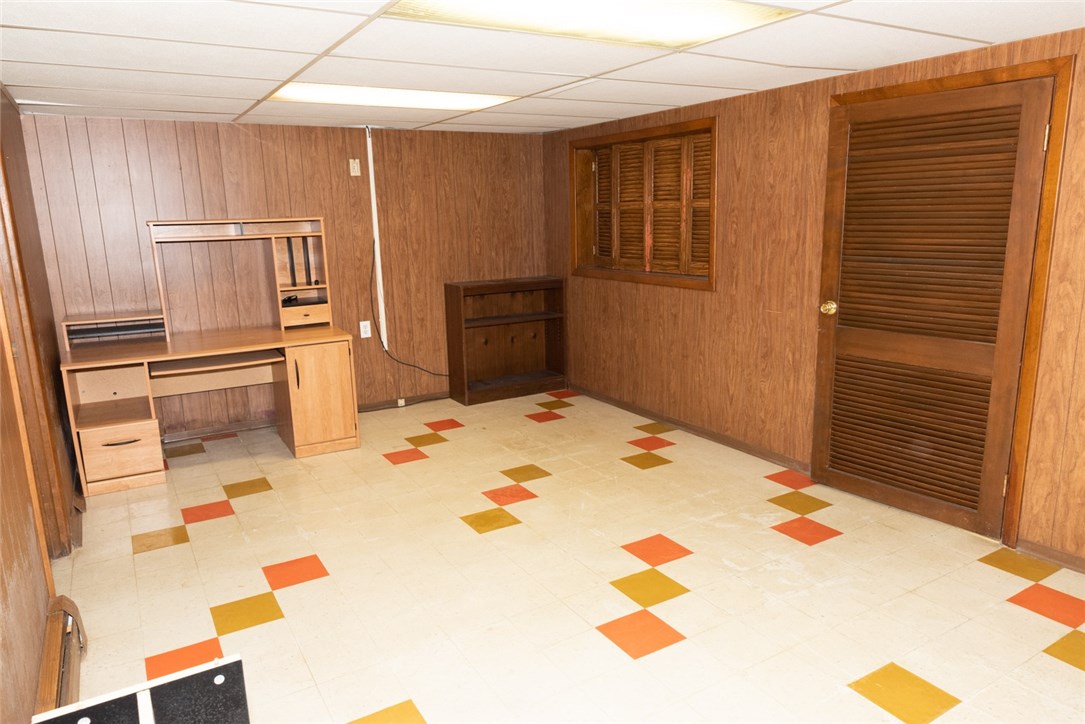 34 Hamden Road Cranston, RI 02920 - Photo 37 of 40 Gallery Image 37