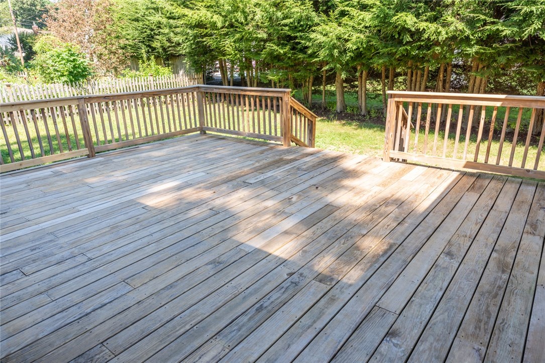 34 Hamden Road Cranston, RI 02920 - Photo 4 of 40 Gallery Image 4