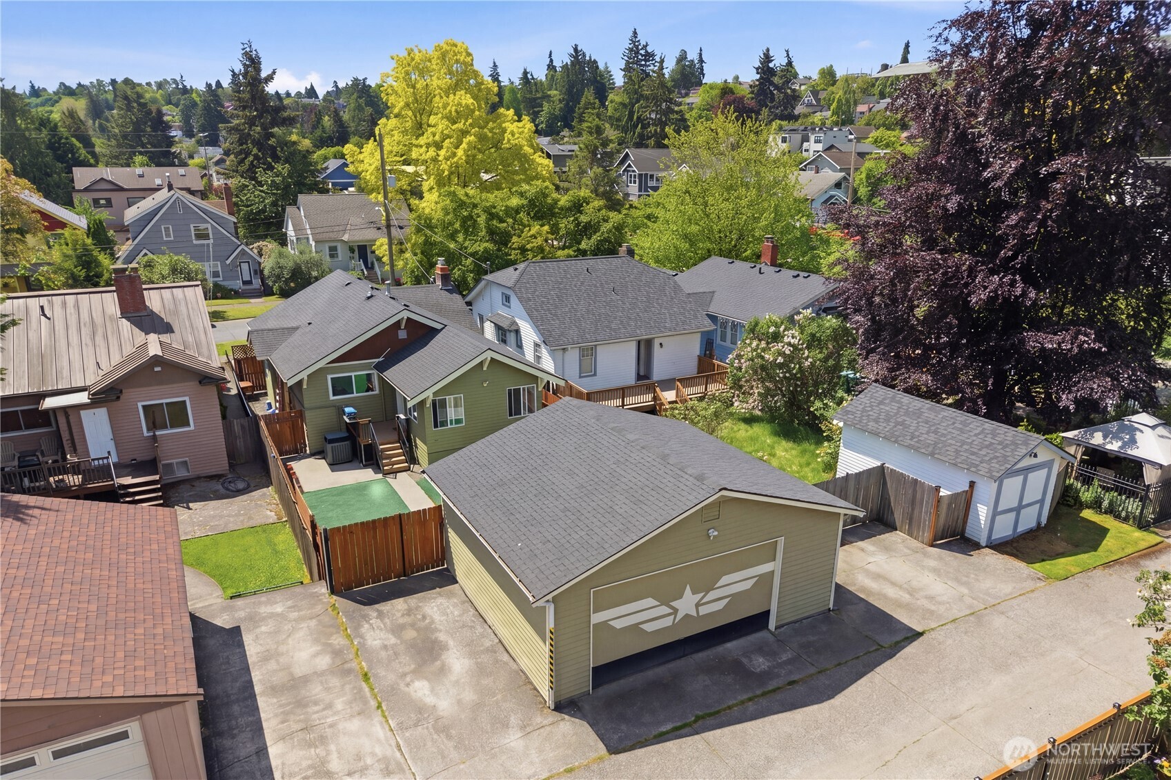 710 North 68th Street Seattle, WA 98103 - Photo 28 of 36 Gallery Image 28