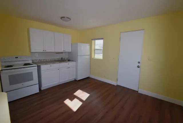 $1,400 | 2603 Booker Street, Fort Pierce, FL 34947