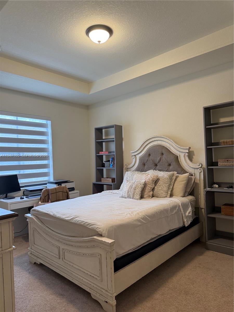 11094 West 33rd Way Hialeah, FL 33018 - Photo 6 of 15