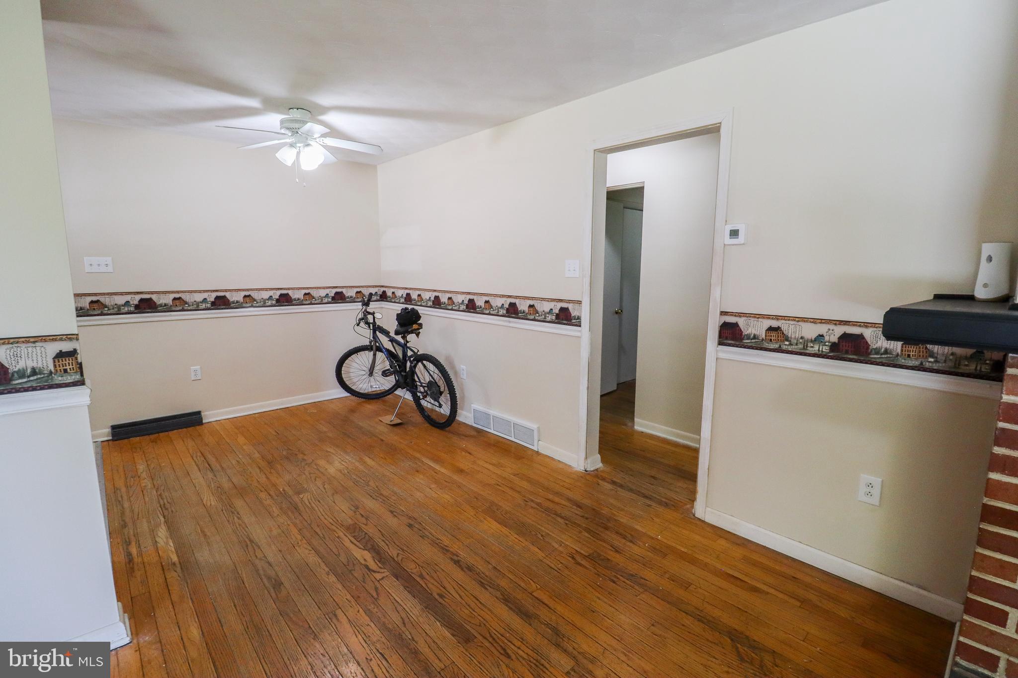 1302 Whiteford Road York, PA 17402 - Photo 14 of 49 Gallery Image 14