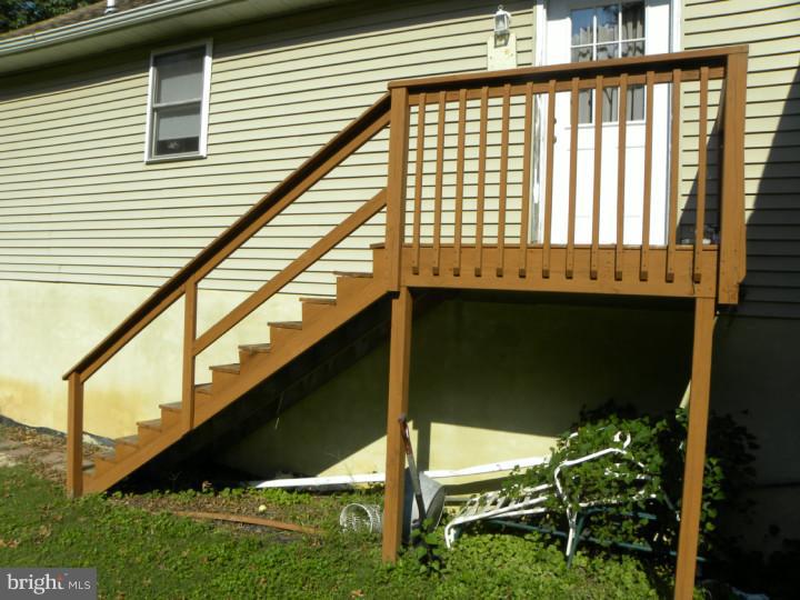887 B Concord Road Aston, PA 19014 - Photo 18 of 25 Exterior Back