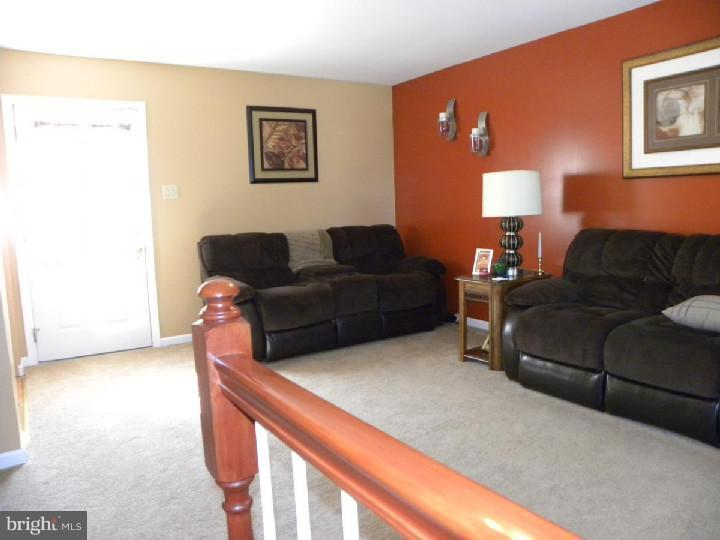 887 B Concord Road Aston, PA 19014 - Photo 3 of 25 Family Room