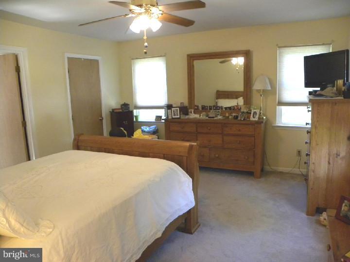 887 B Concord Road Aston, PA 19014 - Photo 4 of 25 Master Bedroom