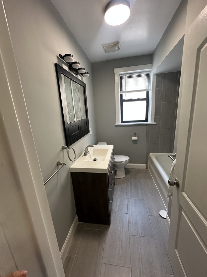 1614 North Harding Avenue, Unit G Chicago, IL 60647 - Photo 7 of 16