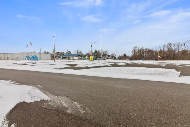 $199,900 | 202 West South I Street, Gas City, IN 46933