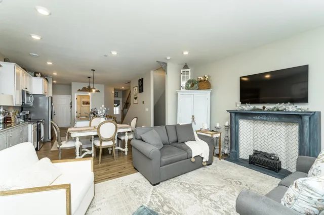 $349,900 | 5205 Harvest Sq Place Northwest, Rochester, MN 55901