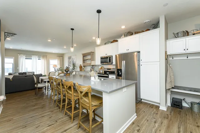 $349,900 | 5205 Harvest Sq Place Northwest, Rochester, MN 55901